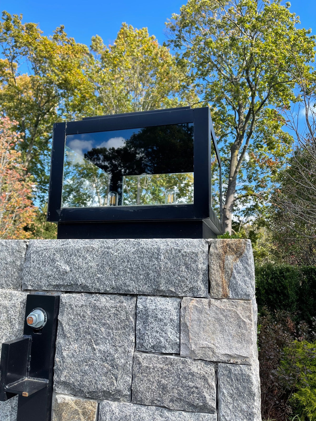 Vista Pier/Post Lantern– Tower Lighting